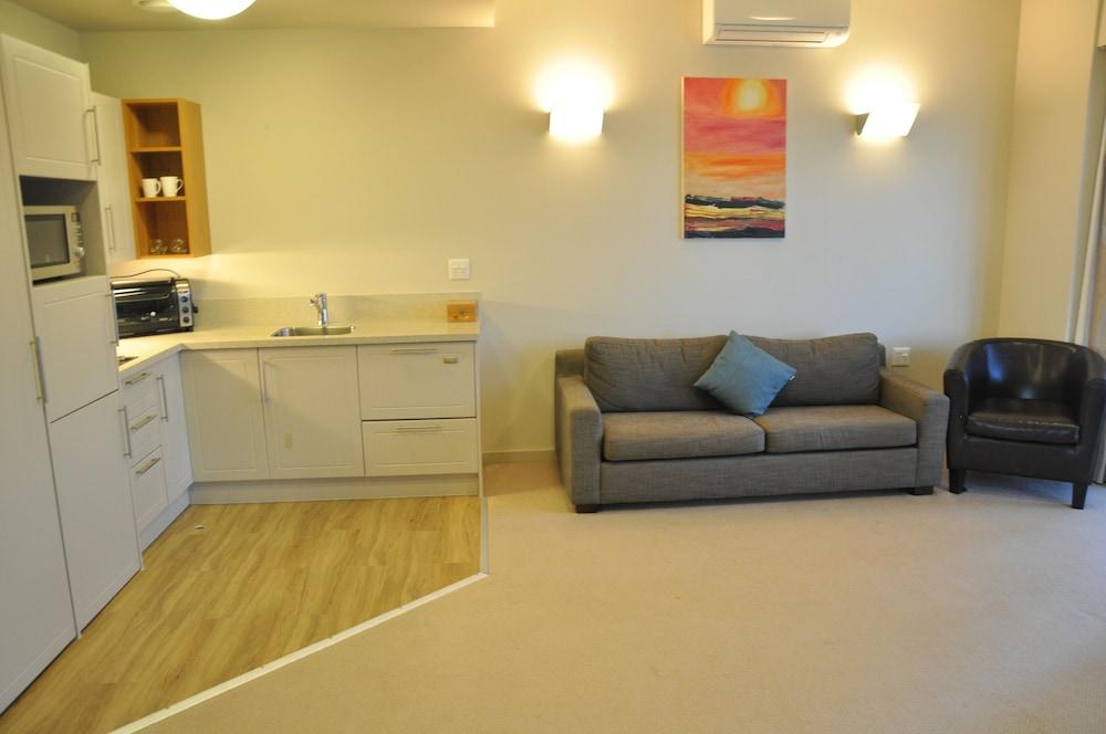 Vr Takapuna Auckland Exterior photo A typical one-bedroom apartment at the Village