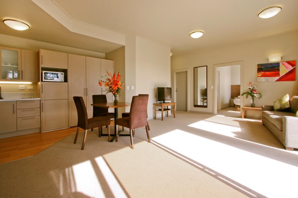 Vr Takapuna Auckland Exterior photo A typical apartment at the Arbour Oaks retirement village