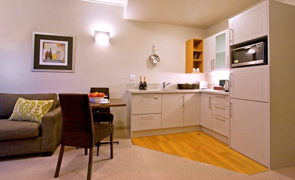 Vr Takapuna Auckland Exterior photo A typical apartment at the Village