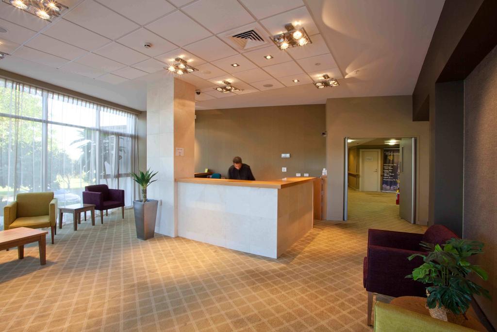 Vr Takapuna Auckland Exterior photo Reception area